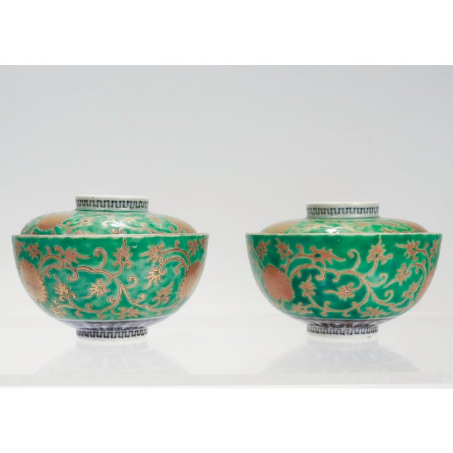 19th Century Pair of Antique Japanese/Chinese Gilt Imari Arita Porcelain Rice Bowls & Covers For Sale - Image 5 of 18