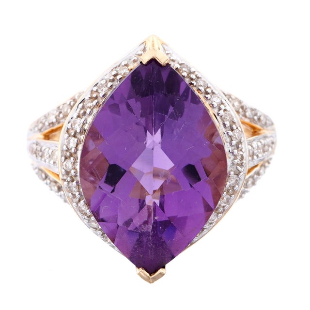 Metal 14k Gold Vintage Amethyst and Diamond Cocktail Ring For Sale - Image 7 of 7