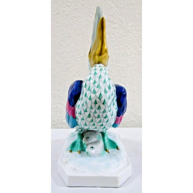 Figurative 1980s Herend Hungary Handpainted Large Pelican 5073 Green Fishnet For Sale - Image 3 of 12