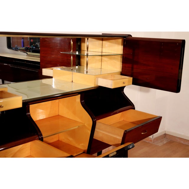 Mid-Century Sideboard in Mahogany, Rosewood and Maple by Osvaldo Borsani, Italy, 1950s For Sale - Image 11 of 18