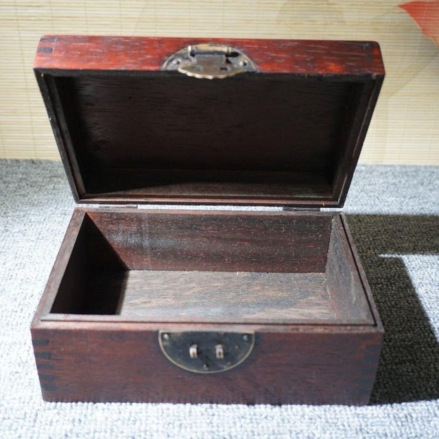 1990s Vintage Chinese Rosewood Mother‑of‑Pearl Inlay Jewelry Box, Koi Lotus Motif Storage Casket For Sale - Image 5 of 9