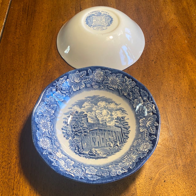 1980s Liberty Blue Mount Vernon 6 3/8” Cereal Bowls - 2pc For Sale - Image 11 of 11