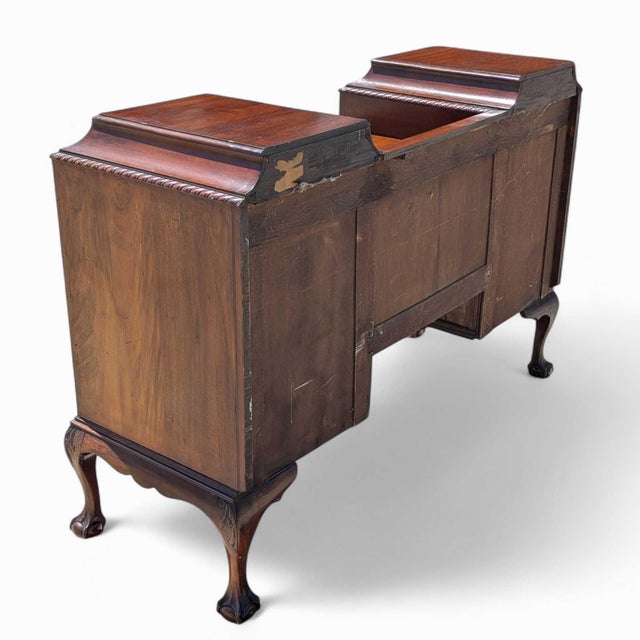 Antique English Georgian Revival Mahogany Sideboard Buffet With Bow-Front Drawers, C. 1900s For Sale In Los Angeles - Image 6 of 12