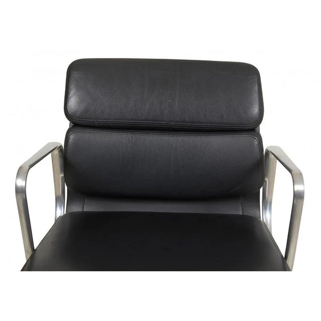 Black Leather and Matte Armrests Ea-208 Softpad Chair by Charles Eames for Vitra, 1990s For Sale - Image 6 of 10