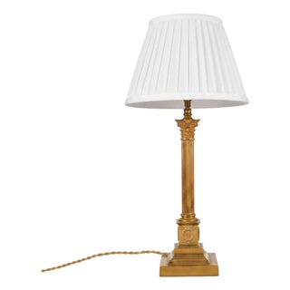 Neoclassical Fluted Gilded Brass Column Table Lamp, 1920s For Sale