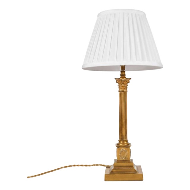 Neoclassical Fluted Gilded Brass Column Table Lamp, 1920s For Sale