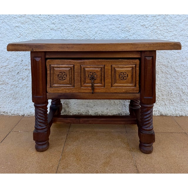Spanish Carved Wood Side Table with Geometric Decoration and Spiral Legs, 1930 For Sale - Image 4 of 15