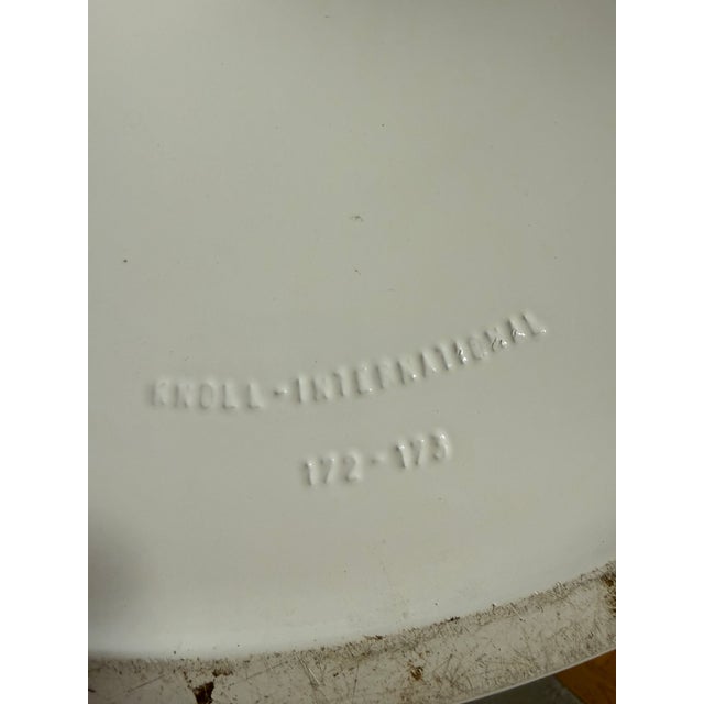 Paper 42 Inch Eero Sarrinen Knoll Saarinen Tulip Table For Sale - Image 7 of 12