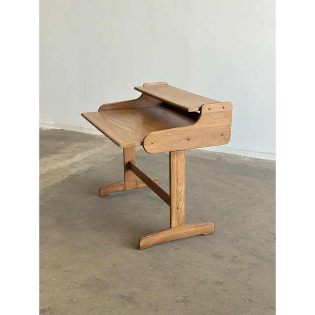 1990s Post Modern Desk in Oak For Sale - Image 4 of 11