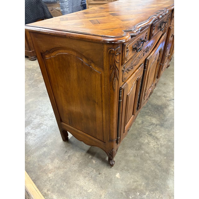 French Louis XV Enfilade Circa 1880 Walnut Wood From South East of France For Sale - Image 4 of 5