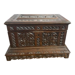 Antique Folk Art Chip Carved Wood Box Tramp Art Jewelry Casket Box 15.5” Wide For Sale