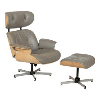 1970s Vintage Eames Style Gray Leather and Blonde Wood Chair and Ottoman For Sale