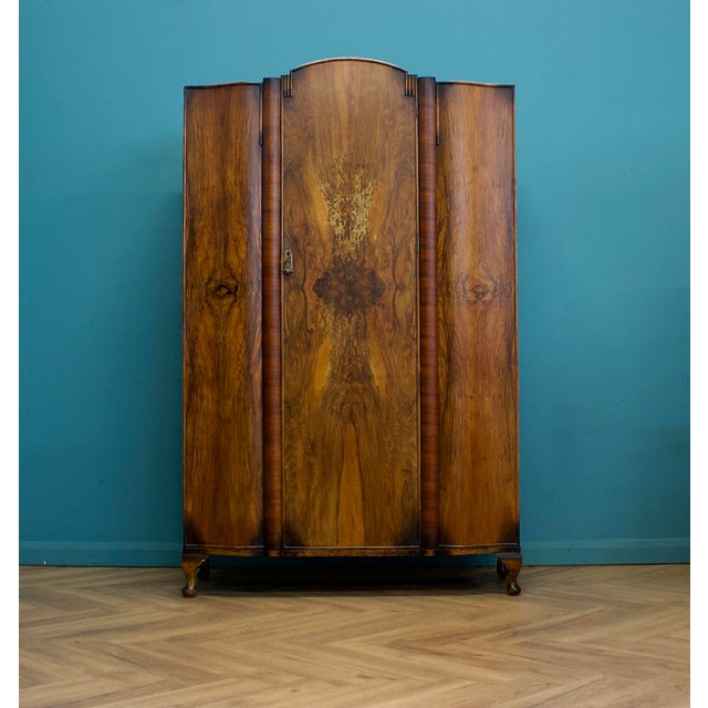 Art Deco Wardrobe in Walnut, 1930s For Sale - Image 9 of 9