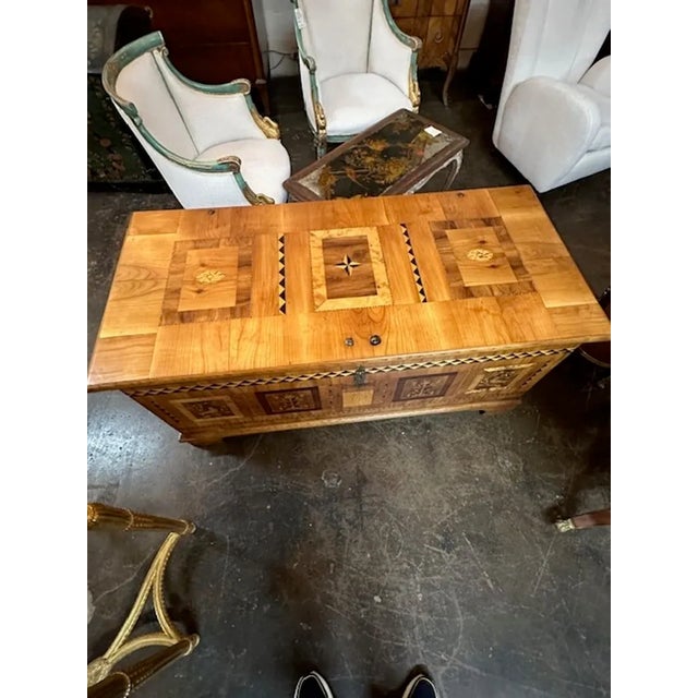 19th Century German Biedermeier Inlaid Walnut Trunk For Sale In Dallas - Image 6 of 10