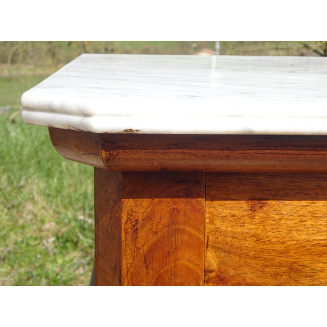 Louis Philippe Commode in Walnut and White Marble, 1850s For Sale - Image 10 of 18