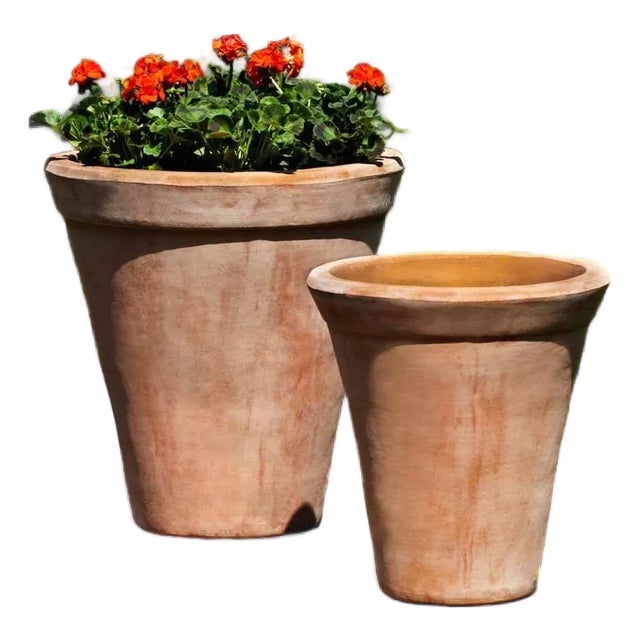 Usuki Planter Terra Cotta Planters, Set of 2 For Sale