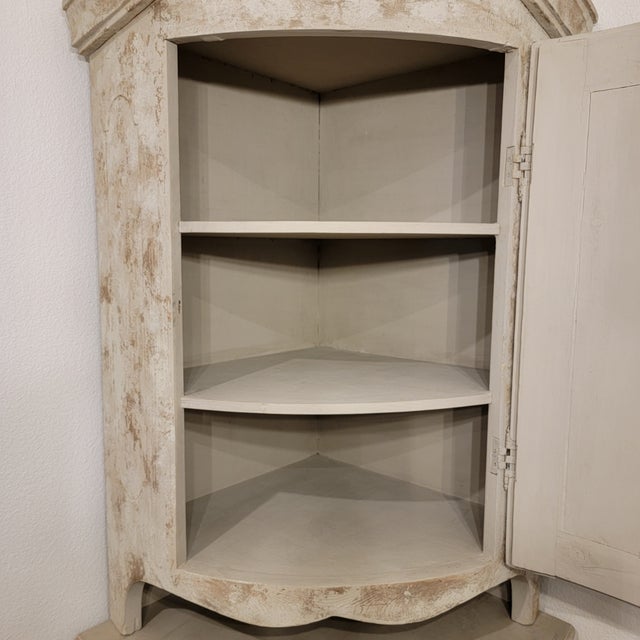 Antique Swedish Corner Cabinet in Gustavian Style With Swans-Neck Style Top For Sale - Image 4 of 14