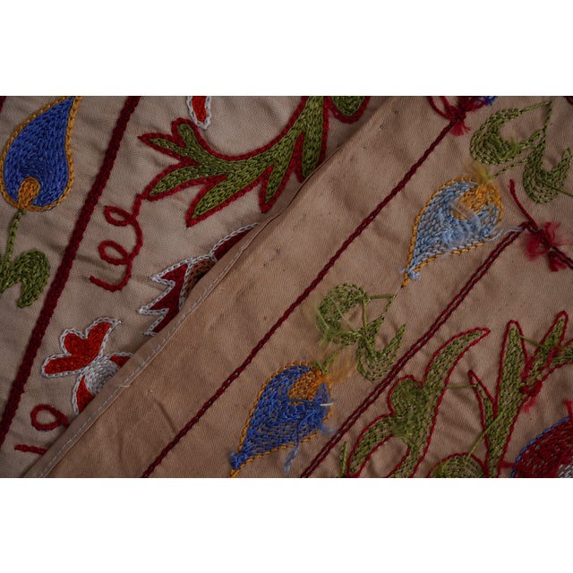 Beige Floral Suzani Embroidery - Silk Cotton Blend Bird Table Runner Tapestry 1'8'' X 6'3'' For Sale - Image 8 of 12