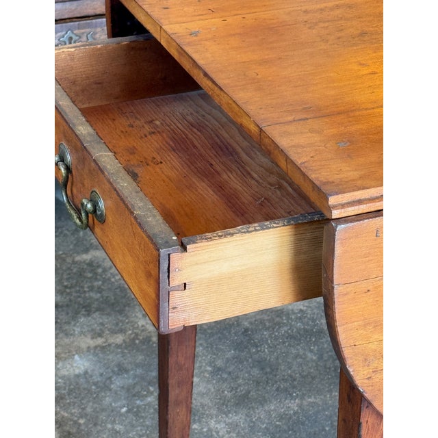 19th Century Pembroke Drop-Leaf Table For Sale - Image 4 of 9