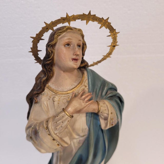 Blue Olot School Artist, Immaculate Conception Sculpture of the Virgin Mary, 20th Century, Wood Pulp For Sale - Image 8 of 18