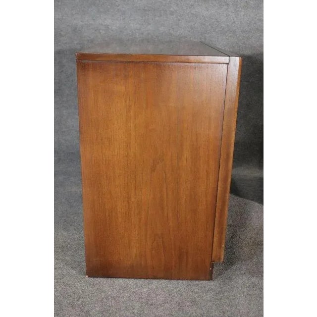 1960s Vintage Broyhill Emphasis Chests of Drawers - a Pair For Sale - Image 9 of 10