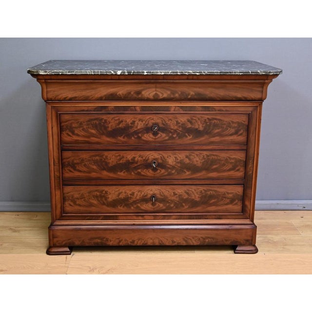 Louis Philippe Style Mahogany Chest of Drawers, Late 19th Century For Sale - Image 5 of 18