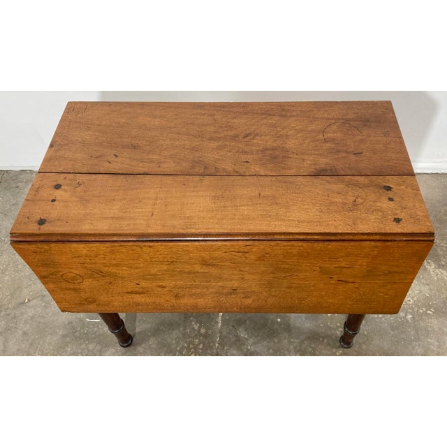 Vintage Early American Solid Wood Drop Leaf Table For Sale - Image 4 of 9