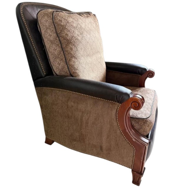 2000 - 2009 Experience Luxury Motion: The Bradington Young Recliner For Sale - Image 5 of 7