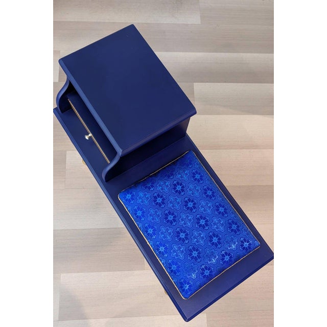 *Custom* Vintage Blue Gossip Bench / Accent Table For Sale - Image 10 of 10