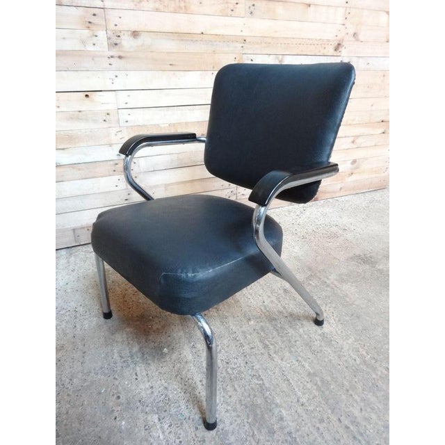 Barber Armchair with Chrome Frame and Black Leatherette Upholstery, 1960s For Sale - Image 6 of 7