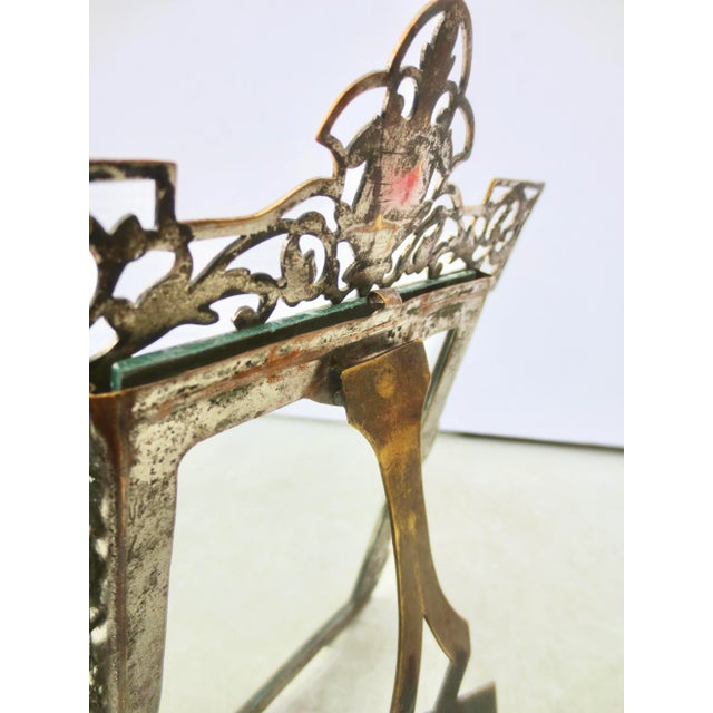 Mid 19th Century Antique English Brass Photo Frame Mid-19th For Sale - Image 5 of 6