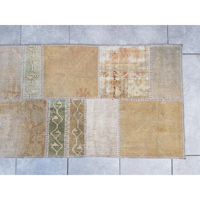 1960s Biege Anatolian Vintage Hallway Runner For Sale - Image 5 of 10