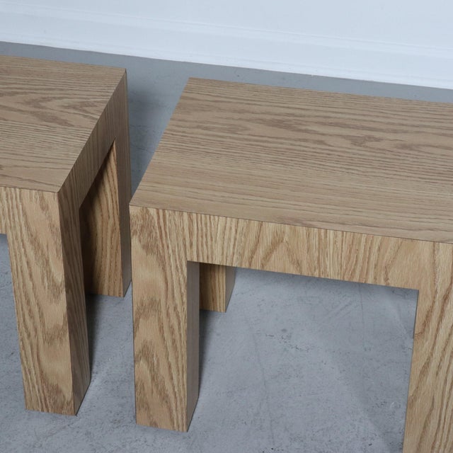 1970s Modern Faux Woodgrain Parsons Side Tables - A Pair For Sale - Image 4 of 6