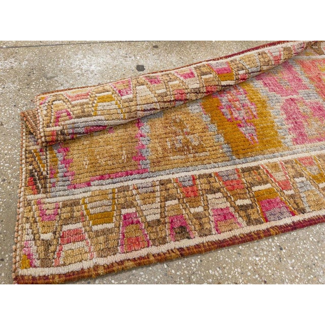 Galerie Shabab Collection Mid-20th Century Turkish Anatolian Runner For Sale - Image 10 of 10