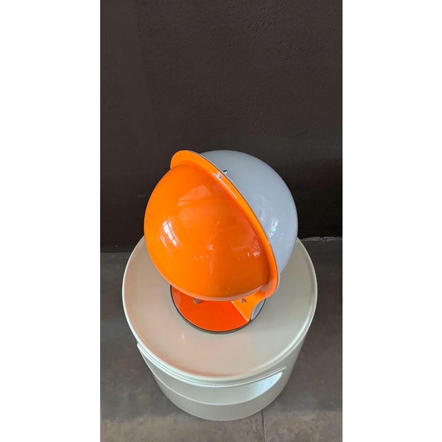 Guzzini Space Age Sphere Table Lamp from Guzzini, Italy, 1970s For Sale - Image 4 of 9