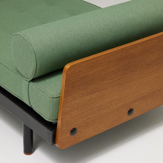 Mid-Century Modern S.C.A.L. Daybed attributed to Jean Prouvé, 1950s For Sale - Image 15 of 18