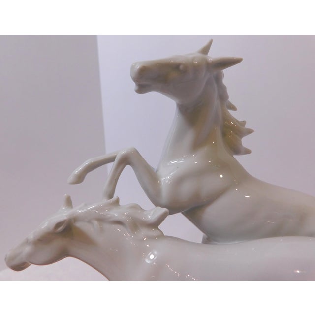 Ceramic Carl Scheidig Galloping Horses – Gräfenthal German Porcelain Sculpture For Sale - Image 7 of 18