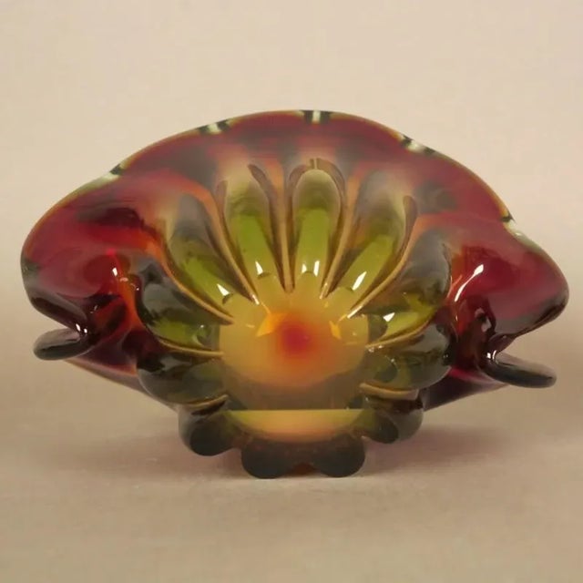 Vintage Red and Green Murano Glass Bowl For Sale - Image 7 of 15