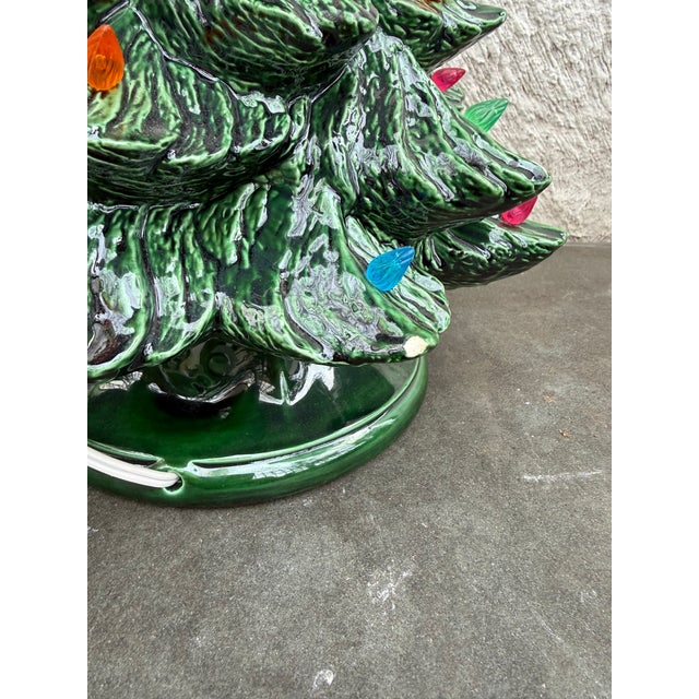 Mid-Century Modern Vintage Nowell (?) Ceramic Christmas Tree Mold Green Glaze For Sale - Image 3 of 5