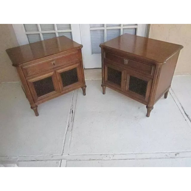 Vintage Henredon French Provincial Mesh Door Nightstands End Tables Set of 2 For Sale - Image 10 of 12