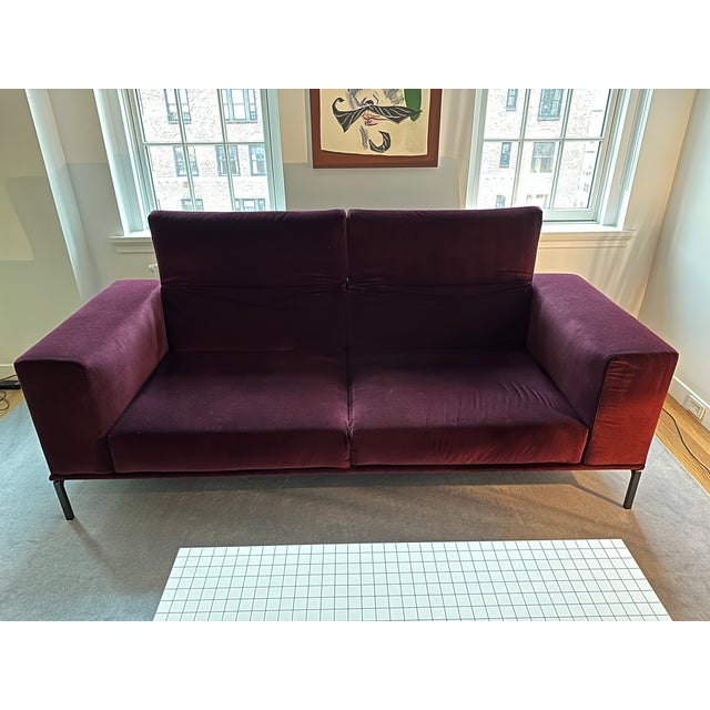 Burgundy Moov Sofa Attributed to Piero Lissoni for Cassina – Sleek Plum Ortigia Fabric - Chic Italian Modern, Contemporary, Minimalist Designer For Sale - Image 8 of 9