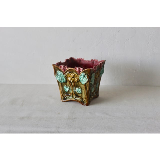 1900s French Onnaing G77 Art Nouveau Flower Vines Details Jardinière Cache Pot Planter For Sale In Miami - Image 6 of 11