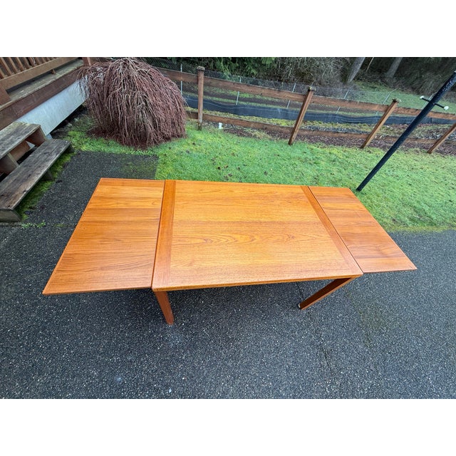 Vintage Mid Century Modern Danish Teak Extendable Dining Table For Sale - Image 4 of 10