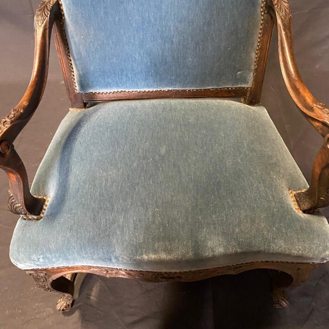French Louis XV Set of 4 Chairs With Original Blue Mohair Upholstery For Sale In Portland, ME - Image 6 of 12