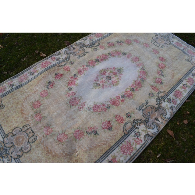 1970s Hand Knotted Wool Turkish Sparta Rug 3'9" X 6'11" For Sale - Image 5 of 12