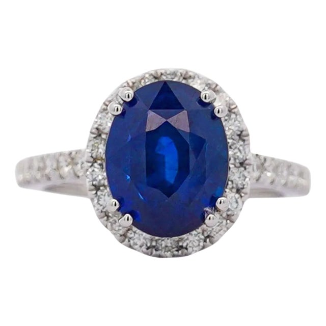 Gia Certified 6.01 Carat Sapphire & Diamond in Halo Engagement Ring, Size 7 For Sale