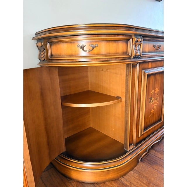 Vintage Italian Provincial Baroque-Style Floral Marquetry Inlaid Credenza Sideboard For Sale In Kansas City - Image 6 of 13