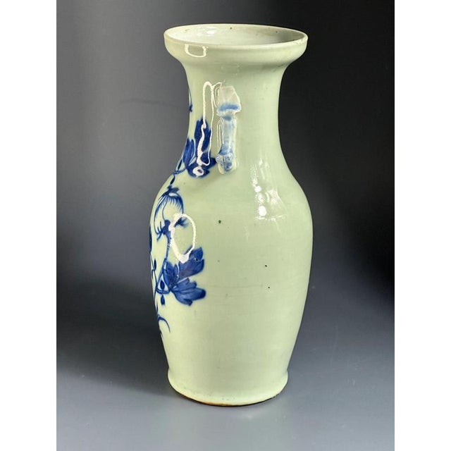 Chinese Fô Dogs Vase with Collar and Peonies Decor, 19th Century For Sale - Image 9 of 11