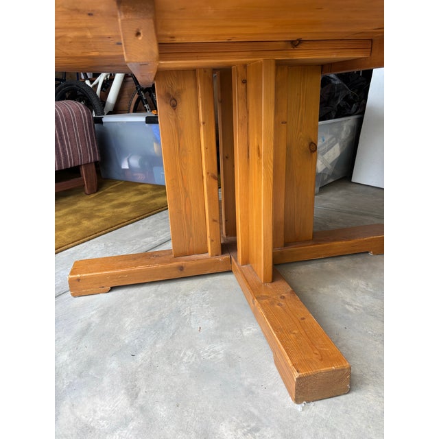 1970s 1970s Mid-Century Rainer Daumiller Inspired Solid Pine Round Pedestal Dining Table For Sale - Image 5 of 11
