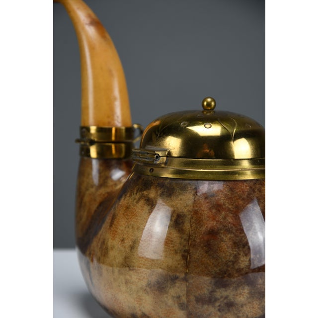 Beige Pipe-Form Tobacco & Match Box in Lacquered Goatskin and Brass by Aldo Tura for Macabo, Italy, 1950s For Sale - Image 8 of 11